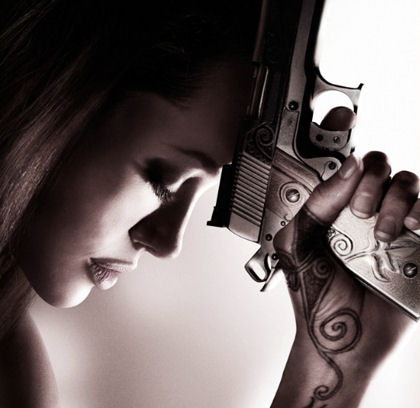 jolie_wanted