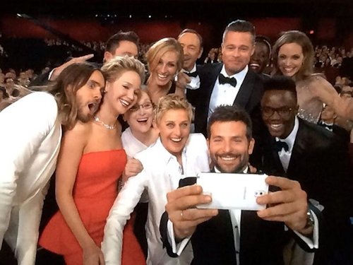 oscar-selfie